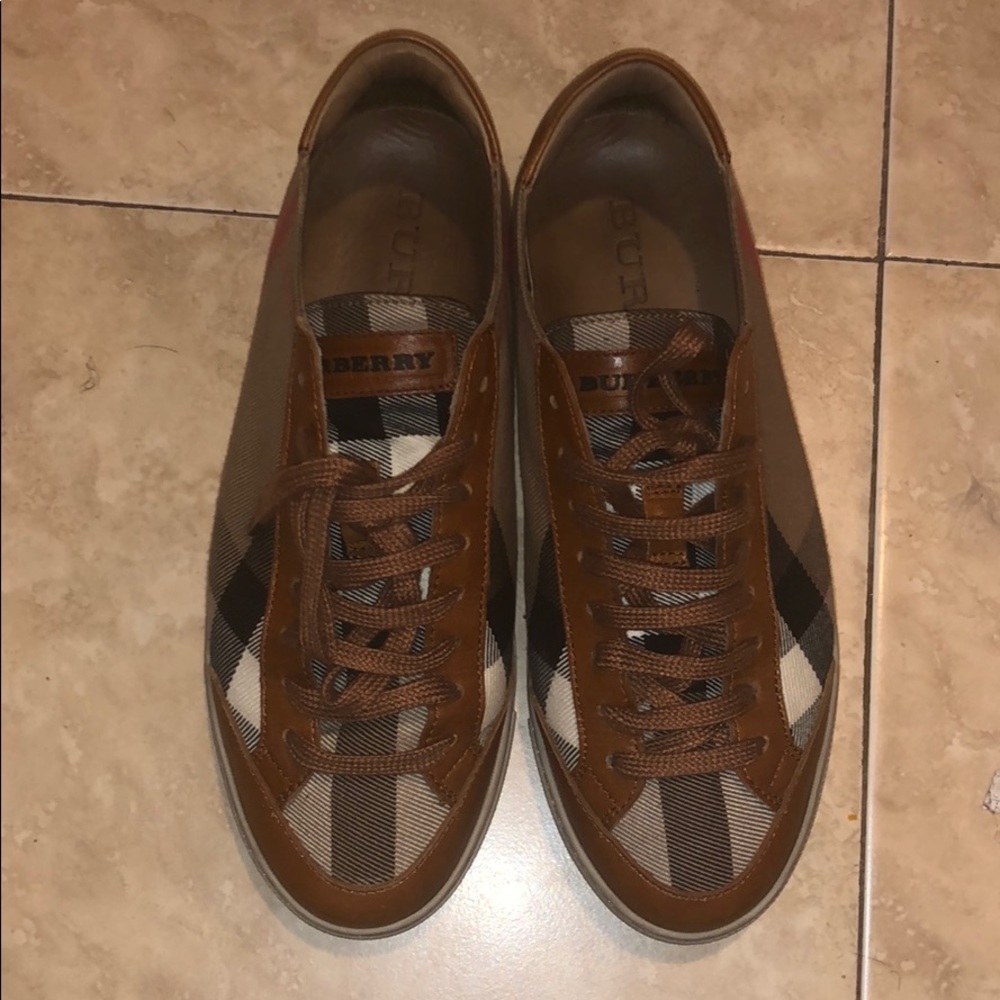 Burberry sneakers